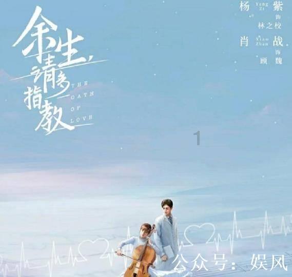 夏季纽扣裙